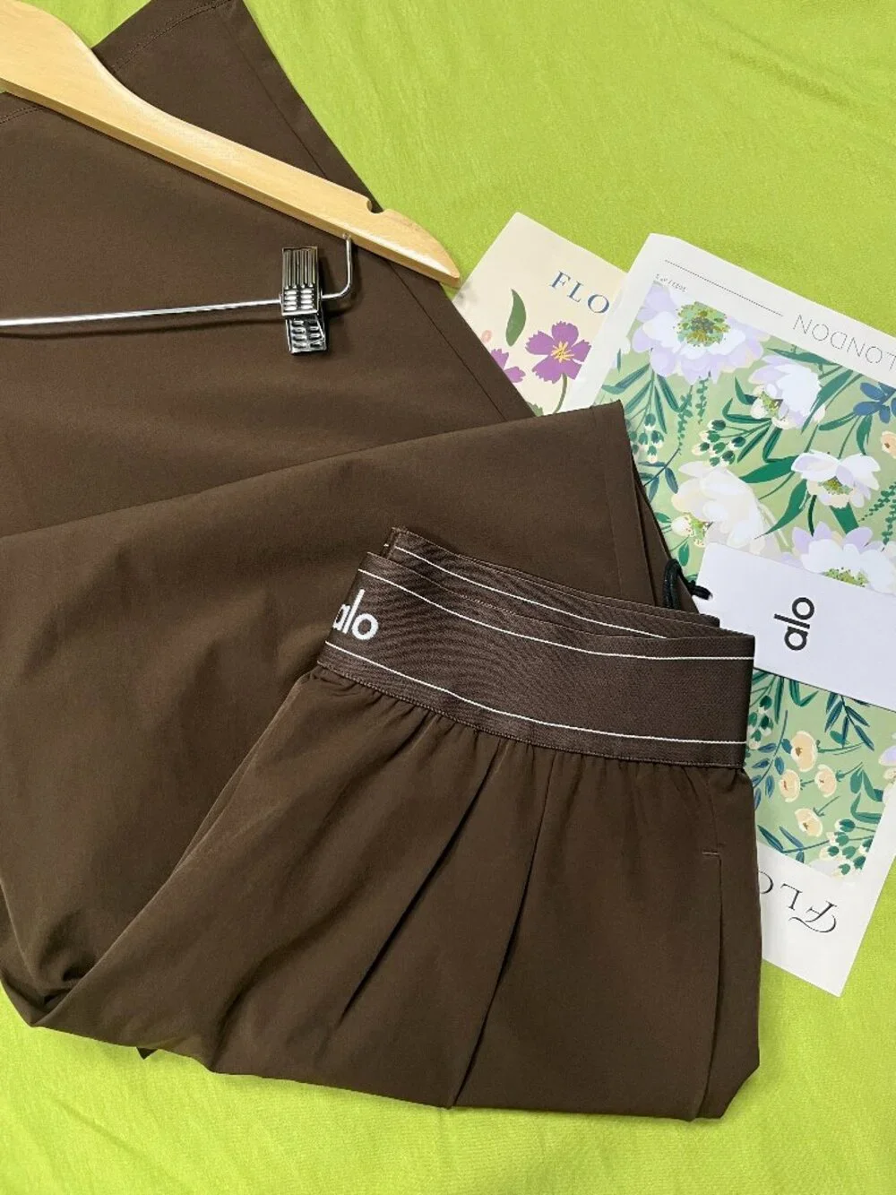 ALO Yoga brand new